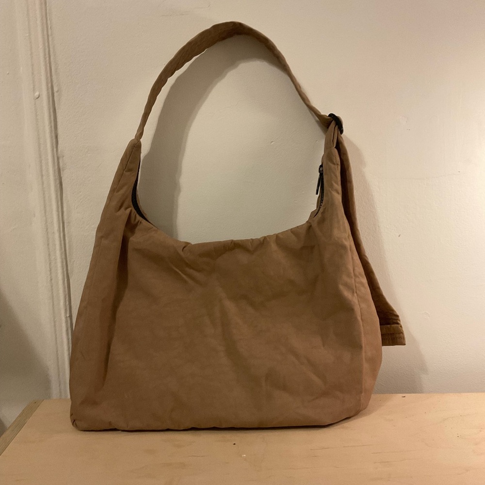 BAGGU Nylon Shoulder Bag